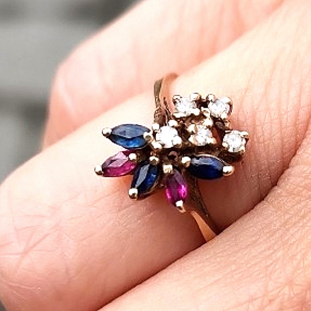 Vintage 80's 14k YG Diamond, Ruby, & Sapphire Spray Ring